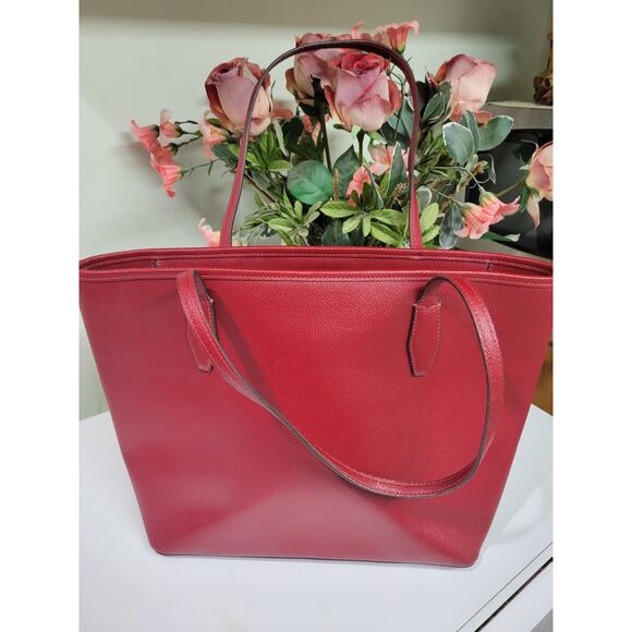 Kate Spade Cherry Red Zipper Tote Leather Excellent. Look!!👀 - Picture 3 of 9